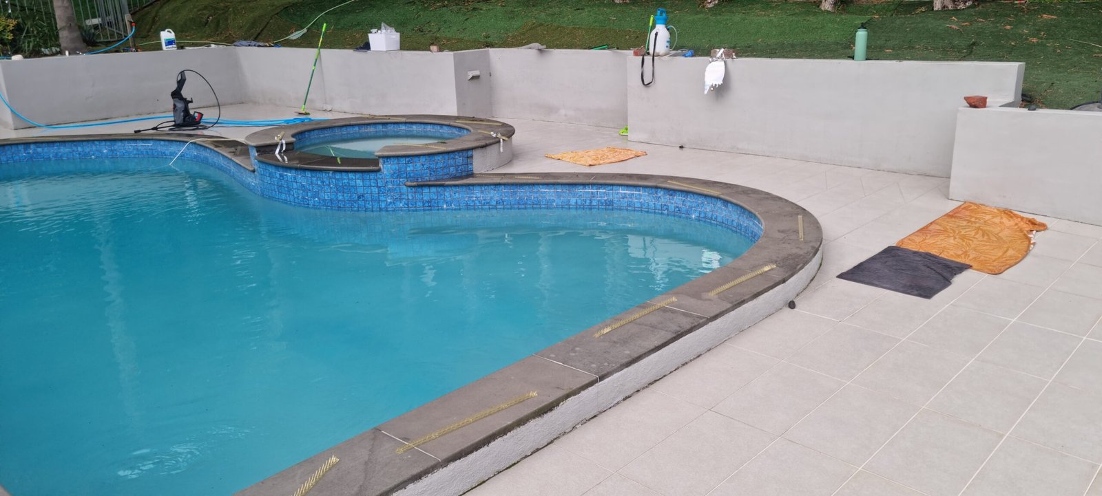 Slippery pool surround - After